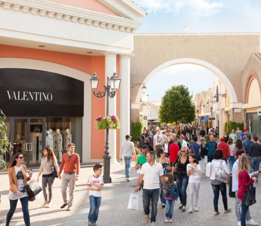 Outlet village Castel Romano