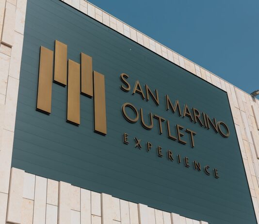San Marino Outlet Experience