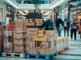 Pacchi Amazon mai ritirati venduti al peso al centro commerciale di Roma, scopri come funziona